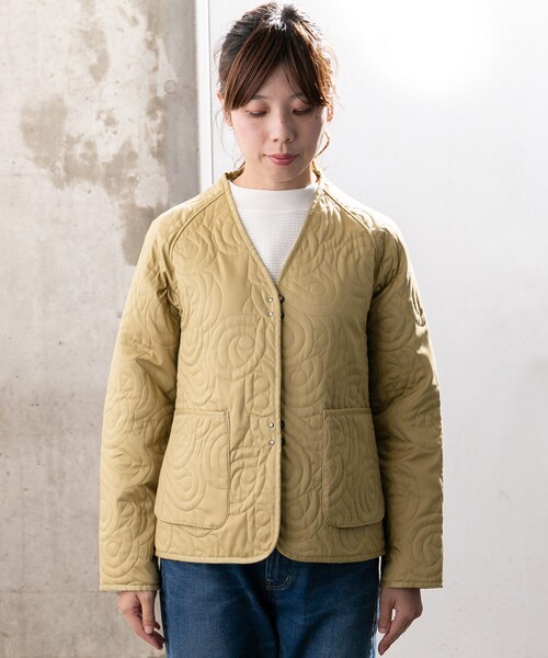 URBAN RESEARCH（アーバンリサーチ）の「MASK QUILTINGノーカラーショートジャケット∴（ノーカラージャケット・レディース・BEIGE/BLACK・1/2）」の18枚目の写真