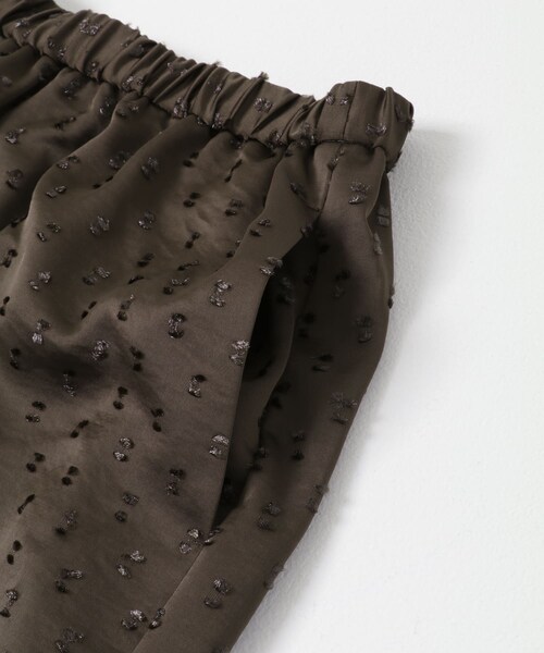 URBAN RESEARCH DOORS(アーバンリサーチドアーズ)の「mizuiro-ind SATIN JQ CULOTTE PANTS(その他パンツ・レディース・BLACK/BROWN・One)」の8枚目の写真