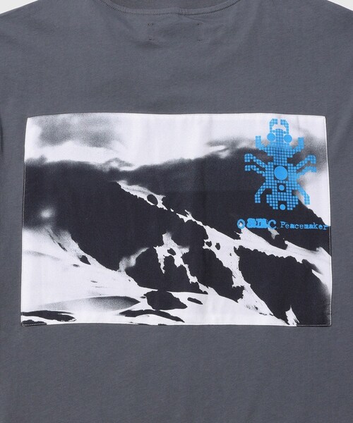ADAM ET ROPE'(アダムエロペ)の「【OAMC PEACEMAKER/オーエーエムシー ピースメーカー】Pocket Tee Landscape Print(Tシャツ/カットソー・メンズ・ブラック/チャコール/ホワイト・M/S)」の16枚目の写真