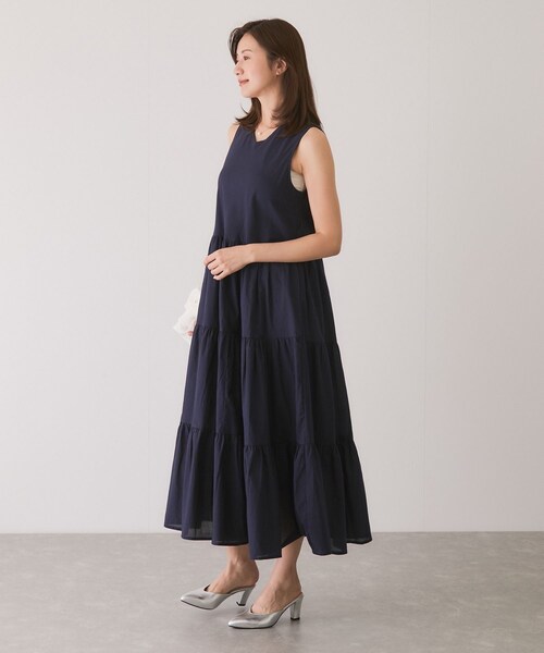 Jayro（ジャイロ）の「ティアードノースリーブフレアワンピース（ワンピース・レディース・ブラック/ダークブラウン/ネイビー・M）」の13枚目の写真