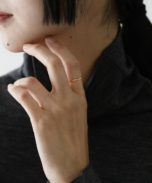URBAN RESEARCH（アーバンリサーチ）の「ff by decor urban research　ヒネリカーブリング（リング・レディース・GOLD・1/3/5/7/9/11/13）」の2枚目の写真