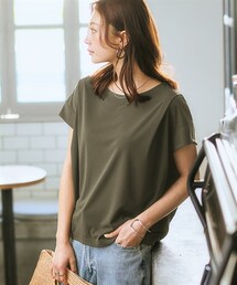 nissen | 落ち感素材肩タックシルキーカットソートップス（接触冷感・UVカット・吸汗速乾）(Tシャツ/カットソー)