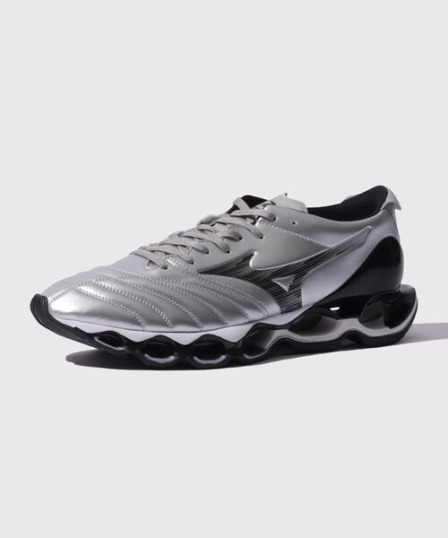 ADAM ET ROPE'（アダムエロペ）の「【MIZUNO/ミズノ】WAVE PROPHECY MORELIA NEO（スニーカー・メンズ・シルバー・26.0/26.5/27.0/27.5/28.0/28.5/29.0）」の9枚目の写真