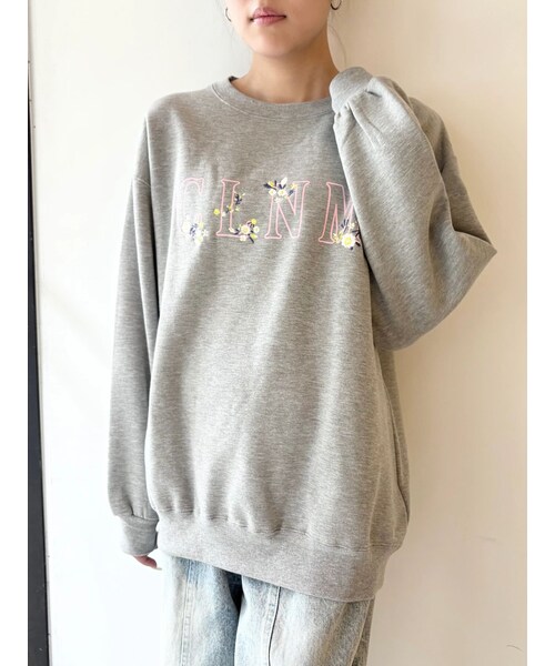 CALNAMUR（カルナムール）の「アソートビッグスウェット（スウェット・レディース・レッド/ピンク/ネイビー/グレー/イエロー・F）」の3枚目の写真