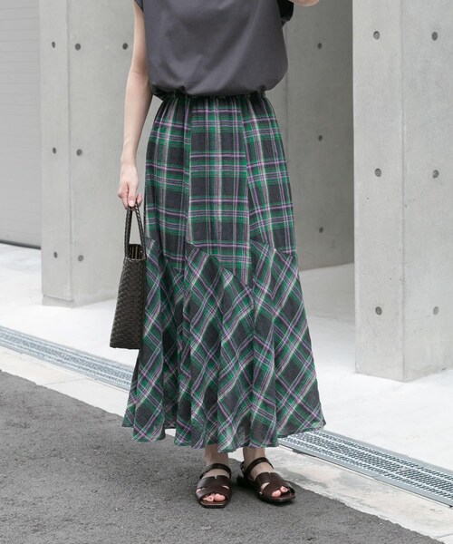 ITEMS URBANRESEARCH（アイテムズ アーバンリサーチ）の「チェック切替えスカート（スカート・レディース・GRN/PPL・Free）」の4枚目の写真