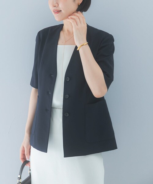 URBAN RESEARCH ROSSO(アーバンリサーチロッソ)の「クールタッチ 防シワ ハーフスリーブジャケット(ノーカラージャケット・レディース・GREIGE/DARK NAVY・Free)」の18枚目の写真