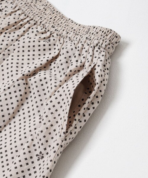 かぐれ（カグレ）の「maison de soil　BLOCK PRINT EASY PANTS（その他パンツ・レディース・LT BEIGE・2）」の18枚目の写真