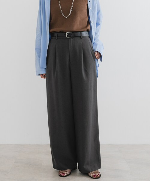 URBAN RESEARCH ROSSO（アーバンリサーチロッソ）の「『UR TECH SMOOTHLUXE』F by ROSSO　タックワイドパンツ（その他パンツ・レディース・BEIGE/C/GRAY/BLACK・34/36/38）」の21枚目の写真