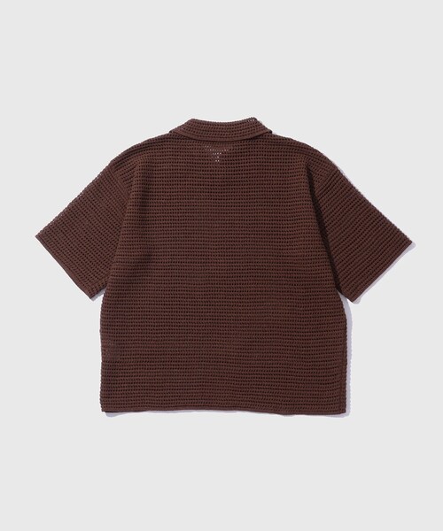 ADAM ET ROPE'（アダムエロペ）の「【AURALEE/オーラリー】TUSSAH SILK COTTON MESH KNIT SKIPPER POLO（ポロシャツ・メンズ・キナリ/ダークブラウン・3/4）」の11枚目の写真