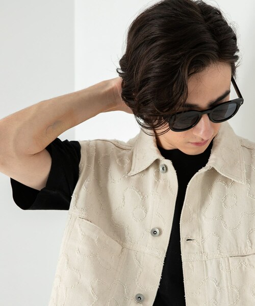 SENSE OF PLACE by URBAN RESEARCH(センスオブプレイスバイアーバンリサーチ)の「『ユニセックス』ボストンサングラス(メガネ・メンズ・BLACK/GRAY/YELLOW/CLEAR・one)」の7枚目の写真