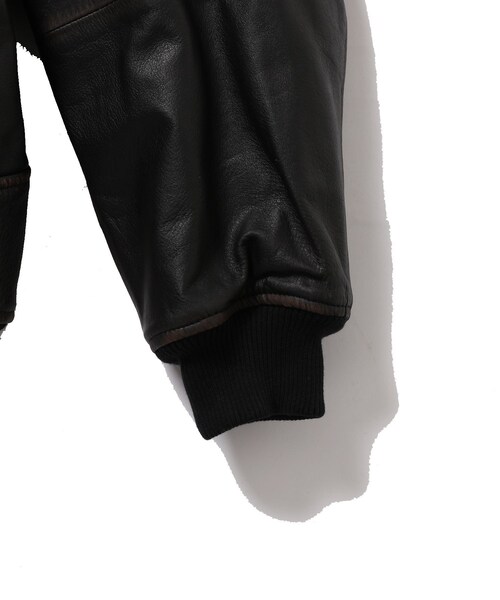 ADAM ET ROPE'（アダムエロペ）の「【CCU/シーシーユー】BOMBER JACKET（MA-1・メンズ・ブラック/ダークブラウン・2）」の7枚目の写真