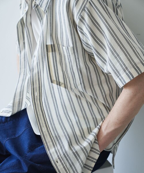URBAN RESEARCH Sonny Label（アーバンリサーチサニーレーベル）の「インドコットンストライプシャツ（シャツ/ブラウス・メンズ・オフ/ブルー・M/L）」の4枚目の写真