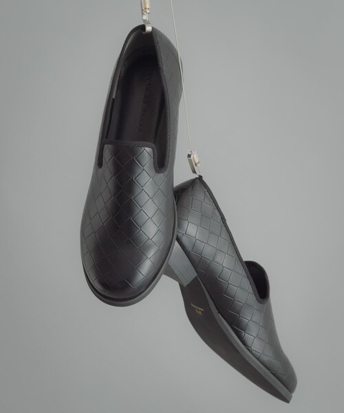 SENSE OF PLACE by URBAN RESEARCH（センスオブプレイスバイアーバンリサーチ）の「メッシュエンボススリッポンシューズ（スリッポン・メンズ・BLACK・26.5/27.5）」の2枚目の写真