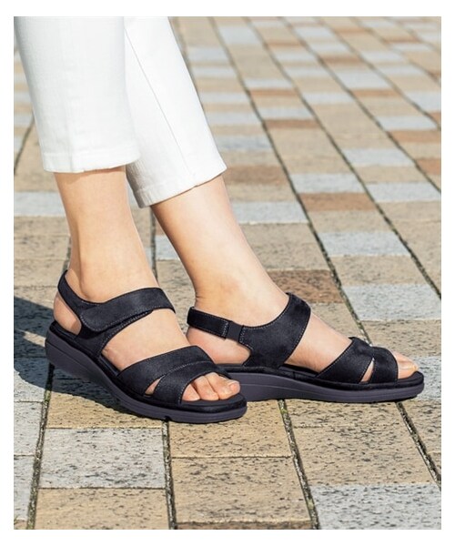 nissen（ニッセン）の「＜あとりえOKADA＞4E軽量コンフォートサンダル（サンダル・メンズ・アイボリー/ブラック/レッド/ブルー・S=22.0~22.5cm/M=23.0~23.5cm/L=24.0~24.5cm）」の8枚目の写真