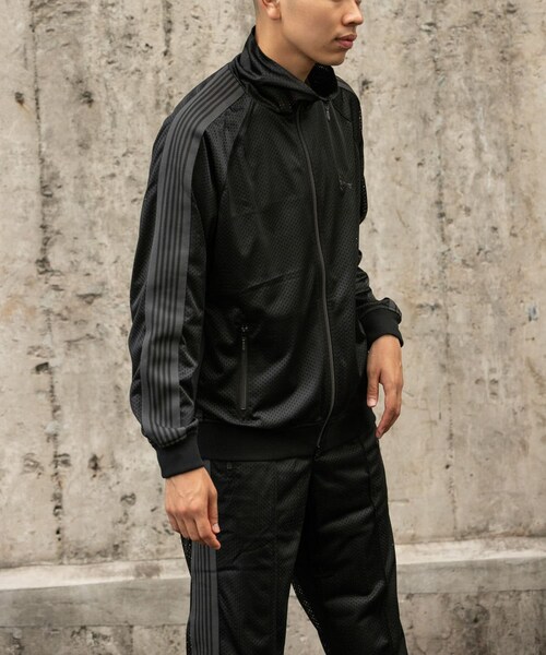URBAN RESEARCH（アーバンリサーチ）の「『別注』Needles×URBS　Track Jacket-Poly Mesh（ブルゾン・メンズ・BLKxPPL/BLKxBLK・S/M/L/XL）」の5枚目の写真
