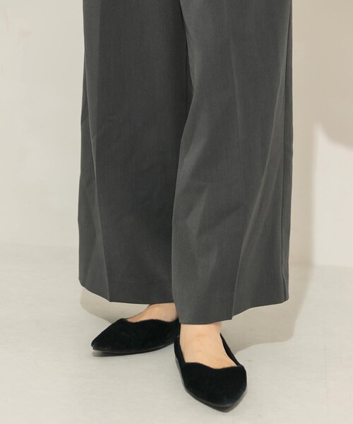 KBF（ケイビーエフ）の「ポインテッドトゥフェイクファーパンプス（パンプス・レディース・NAVY/BEIGE・36/37/38）」の10枚目の写真