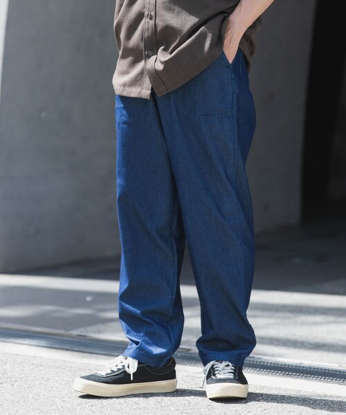 ITEMS URBANRESEARCH（アイテムズ アーバンリサーチ）の「LIGHT&FLEX サマーデニムパンツ（デニムパンツ・メンズ・L.BLUE/NAVY/INDIGO・M/L）」の18枚目の写真