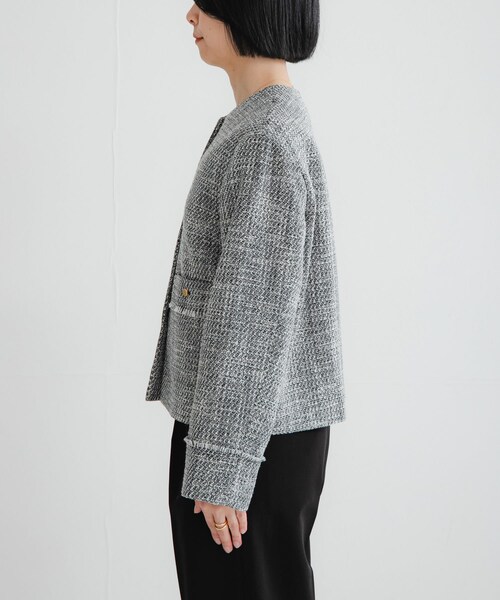 URBAN RESEARCH（アーバンリサーチ）の「ノーカラーツイードジャケット（ノーカラージャケット・レディース・OFF WHITE/BLACK MIX・Free）」の22枚目の写真