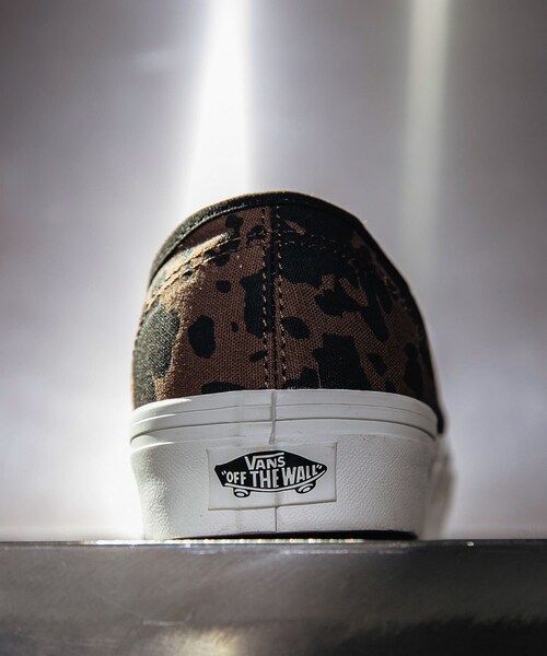 URBAN RESEARCH DOORS（アーバンリサーチドアーズ）の「VANS　EXCLUSIVE AUTHENTIC（スニーカー・メンズ・COW PRINT・26/26.5/27/27.5/28/28.5/29）」の6枚目の写真