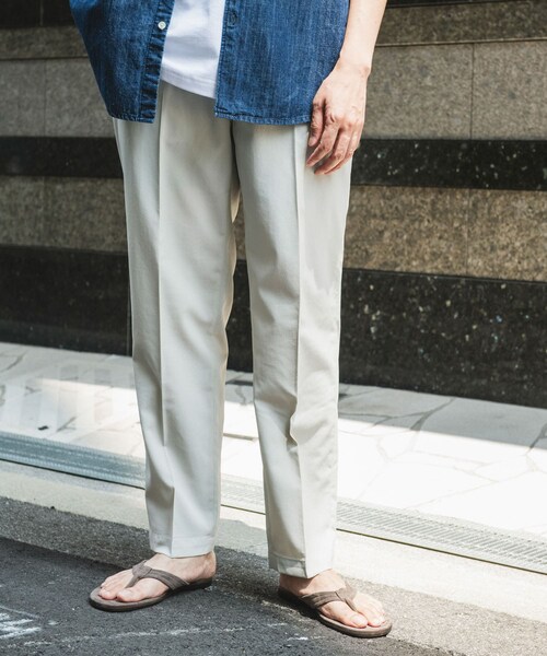 URBAN RESEARCH DOORS（アーバンリサーチドアーズ）の「『UR TECH DRYLUXE』『イージーケア/速乾/UVカット』テーパードパンツ（その他パンツ・メンズ・NAVY/CHALK/BLUE GREEN/BLACK・S/M/L/XL）」の2枚目の写真