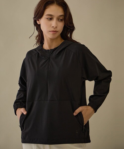 ROPE'（ロペ）の「【NOIR】【撥水】ナイロン2WAY ウィンドジャケット（パーカー・レディース・ブラック/ベージュ系・L/M/S）」の11枚目の写真