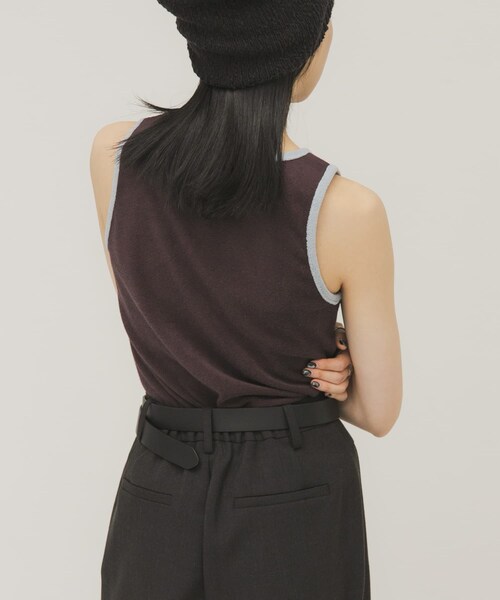 KBF（ケイビーエフ）の「バイカラーパイルタンク（タンクトップ・レディース・BEIGE/BROWN/CHARCOAL・One）」の20枚目の写真