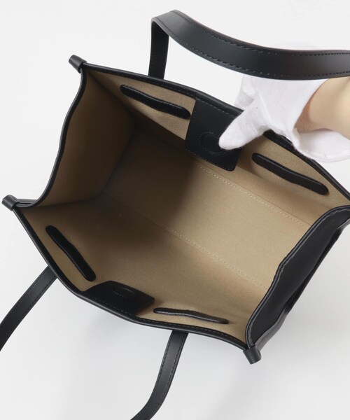 URBAN RESEARCH ROSSO（アーバンリサーチロッソ）の「GIANNI CHIARINI　MARCELLA（トートバッグ・レディース・NEROCORDA/PIETRACORD・-）」の7枚目の写真
