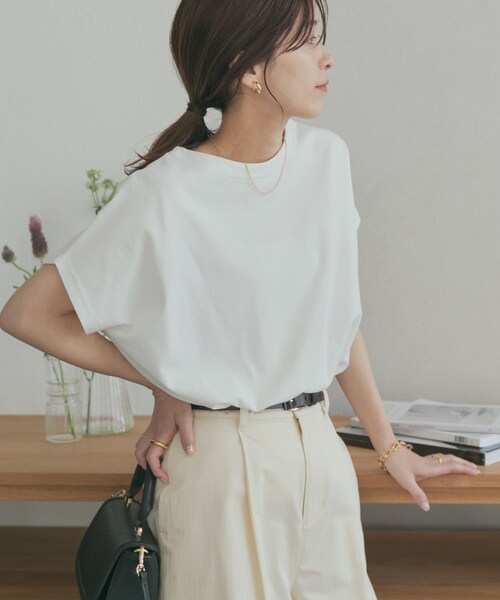 URBAN RESEARCH DOORS(アーバンリサーチドアーズ)の「『UR TECH ひやサラクール』ドライコットンボートネックプルオーバー(Tシャツ/カットソー・レディース・MUSTARD/OFF/PINK/BLUE/NAVY/GRN/TOP GRAY・M)」の11枚目の写真