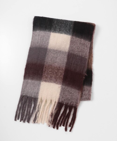 URBAN RESEARCH Sonny Label（アーバンリサーチサニーレーベル）の「フラッフィーボリュームチェックマフラー（マフラー・レディース・オレンジ系/グリーン系/ブラウン系・One）」の6枚目の写真