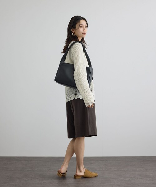 ADAM ET ROPE'(アダムエロペ)の「【WEB限定】スプリットレザーHOBOバッグ(ハンドバッグ・レディース・ブラック/ベージュ・F)」の8枚目の写真