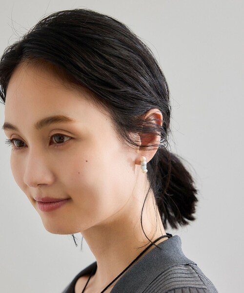 ROPE'(ロペ)の「【WEB限定】【les bonbon (ル ボンボン)】playfully pearl stud pierce BLUE(ピアス(両耳用)・レディース・ブルー系・F)」の9枚目の写真
