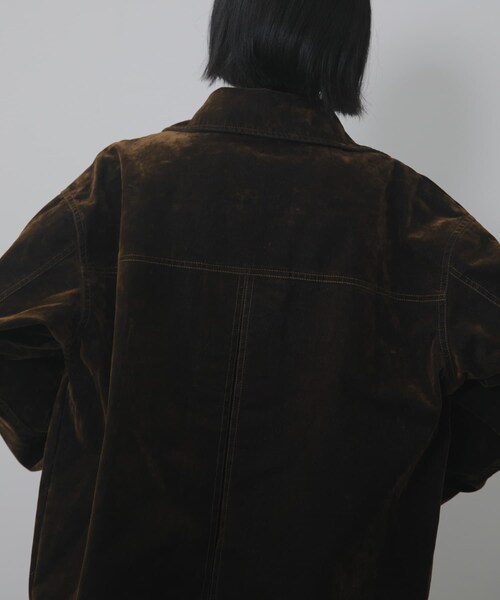 KBF(ケイビーエフ)の「ハイネックデニムブルゾン(ブルゾン・レディース・BLUE/BROWN/BLACK・One)」の17枚目の写真