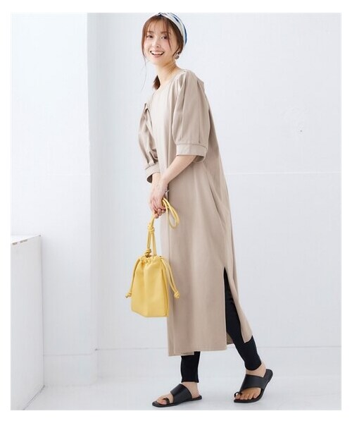 nissen（ニッセン）の「サイドポケット付ロング丈ワンピース（選べるデザイン）（ワンピース・レディース・モカ×黒(配色)/黒×モカ(配色)/ブルーグリーン(裾フレア)/黒(裾フレア)/黒(肩タック)/黒(胸ポケット)/チャコールグレー(胸ポケット)/カーキ(タック袖)/黒×チャコールグレー(衿・袖配色)/ブルーグレー(スキッパー)/カーキ×黒(配色)/チャコール×黒(配色)/ベージュ(タック袖)/チャコールグレー(裾フレア)・S/M/L/LL/3L/4L/5L/6L/8L/10L）」の12枚目の写真