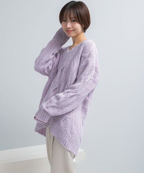 URBAN RESEARCH ROSSO（アーバンリサーチロッソ）の「ウールカシミヤケーブル編オーバーニット（ニット/セーター・レディース・OFF/PURPLE/FOGGRAY・Free）」の20枚目の写真