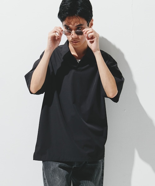 URBAN RESEARCH DOORS(アーバンリサーチドアーズ)の「『UR TECH』サマシェア ポロシャツ(ポロシャツ・メンズ・CHARCOAL/L.BLUE/BLACK・M/L/XL)」の1枚目の写真