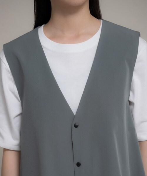 SENSE OF PLACE by URBAN RESEARCH（センスオブプレイスバイアーバンリサーチ）の「Uiscel　4WAYストレッチベストセットアップ（セットアップ・レディース・BLACK/KHAKI・S/M）」の20枚目の写真