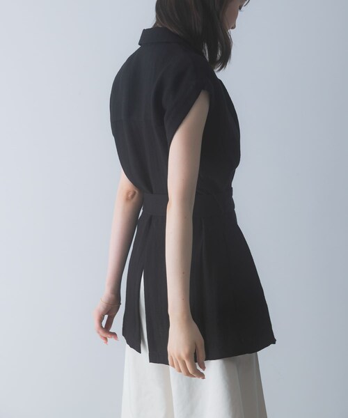 URBAN RESEARCH ROSSO（アーバンリサーチロッソ）の「ベルテッドウエストシェイプジレ（ベスト・レディース・BLACK/L.BEIGE・Free）」の5枚目の写真