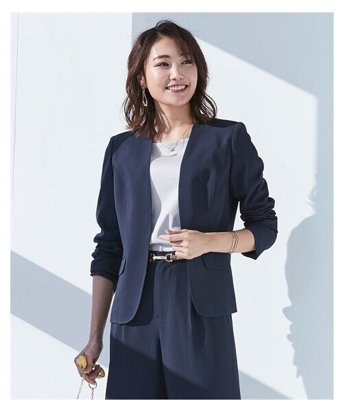 nissen（ニッセン）の「【レディーススーツ】吸汗速乾ストレッチコードレーンセットアップスーツ（上下別売）（スーツスカート・レディース・テーラード:ネイビー×オフホワイトストラ/テーラード:ネイビー系/ノーカラー:ネイビー×オフホワイトストラ/ノーカラー:ネイビー系/セミワイドパンツ:ネイビー系/ブラウス:ネイビー×オフホワイトストライ/ブラウス:ネイビー系/ロングフレアSK:ネイビー×オフホワイト/ロングフレアSK:ネイビー系/タックフレアSK:ネイビー×オフホワイト/テーパードパンツ:ネイビー系・M/M(新サイズ)）」の3枚目の写真