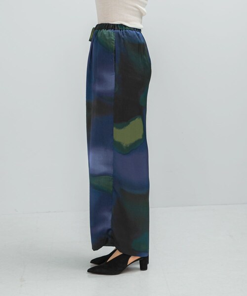 URBAN RESEARCH ROSSO（アーバンリサーチロッソ）の「CHIGNON　グラデーションカラーワイドパンツ（その他パンツ・レディース・ORANGE/NAVY・FREE）」の9枚目の写真