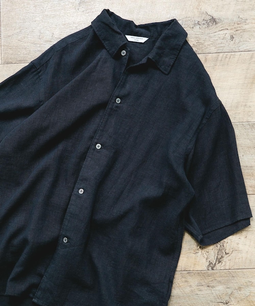URBAN RESEARCH DOORS(アーバンリサーチドアーズ)の「カバーリングリネン キャンプカラーシャツ(シャツ/ブラウス・メンズ・L.GRAY/DARK NAVY/OLV CHECK・M/L)」の3枚目の写真
