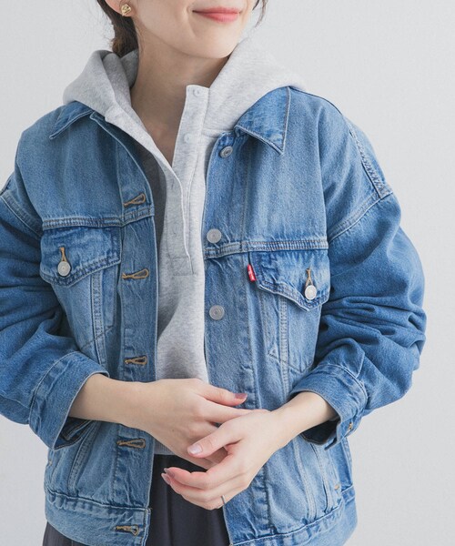 URBAN RESEARCH DOORS（アーバンリサーチドアーズ）の「LEVI’S　90S トラッカー（デニムジャケット・レディース・ライトブルー/ブラック・S）」の17枚目の写真