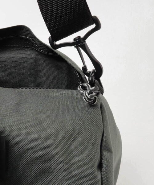 URBAN RESEARCH（アーバンリサーチ）の「OUTDOOR PRODUCTS　Roll Boston LARGE（ボストンバッグ・レディース・RED/BEIGE/BLACK/FUCHSIA/GRAPHITE/LIMELIGHT/PINENEEDLE/PURPLE/TANGERINE/BURGUNDY・FREE/Free）」の20枚目の写真