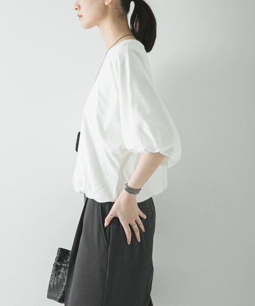 URBAN RESEARCH(アーバンリサーチ)の「バルーンカットソー(Tシャツ/カットソー・レディース・OFF WHITE/BLACK・Free)」の6枚目の写真