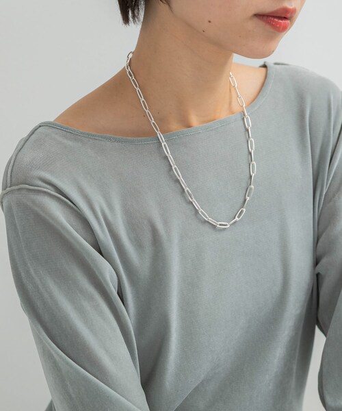 URBAN RESEARCH ROSSO（アーバンリサーチロッソ）の「CHIGNON　オーバル&ボールTOPネックレス（ネックレス・レディース・SILVER/GOLD・Free）」の4枚目の写真