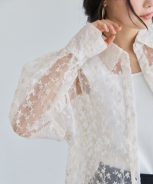VIS（ビス）の「刺しゅうレースオーバーシャツ（シャツ/ブラウス・レディース・キナリ系・F）」の10枚目の写真