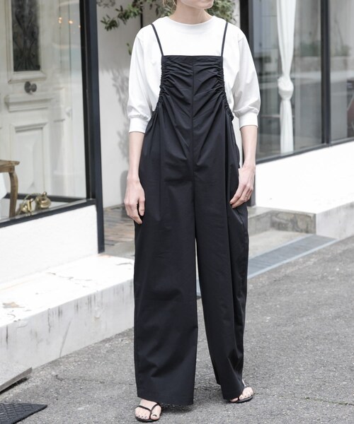 URBAN RESEARCH DOORS(アーバンリサーチドアーズ)の「FORK&SPOON サイドギャザーサロペット(サロペット/オーバーオール・レディース・KHAKI/BLACK・1/2)」の13枚目の写真