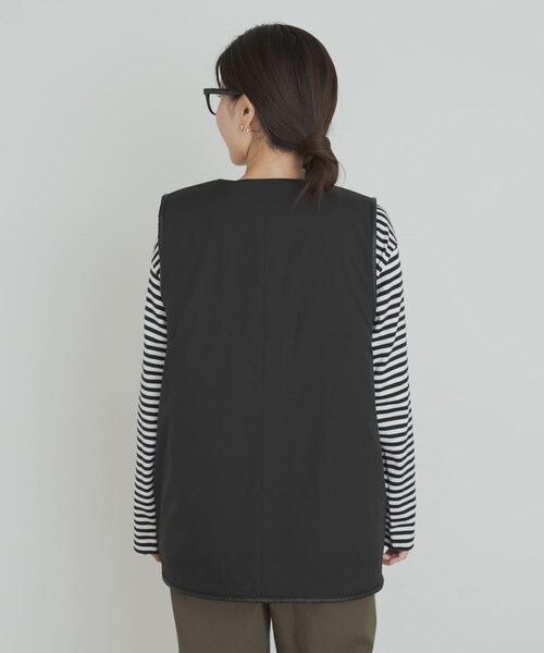 URBAN RESEARCH DOORS(アーバンリサーチドアーズ)の「リバーシブルボアベスト(テーラードジャケット・レディース・GREGE/CHARCOAL・M)」の16枚目の写真