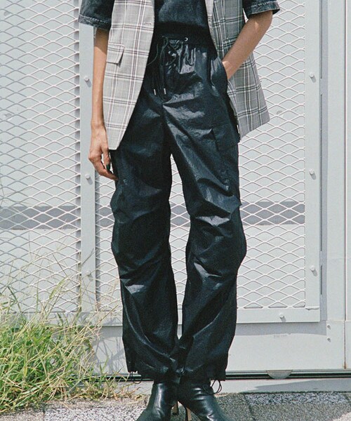 ROPE'(ロペ)の「【MLB COLLECTION BY JUN】ナイロンパラシュートパンツ(カーゴパンツ・レディース・ブラック/ホワイト/ピンク・F)」の16枚目の写真