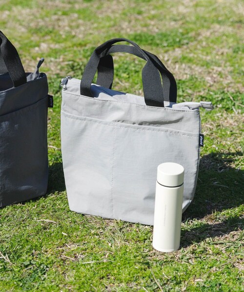 URBAN RESEARCH DOORS（アーバンリサーチドアーズ）の「EL COMMUN　PLACID 保冷ランチトート（トートバッグ・メンズ・Ash Gray・-）」の3枚目の写真