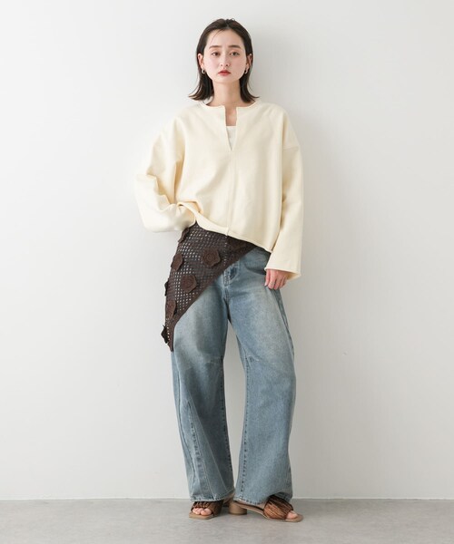 SENSE OF PLACE by URBAN RESEARCH（センスオブプレイスバイアーバンリサーチ）の「Vネックルーズスウェット（スウェット・レディース・OFF WHITE/CORAL/BLACK・one）」の11枚目の写真